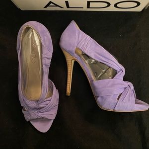 Aldo strapped stilettos periwinkle suede size 7